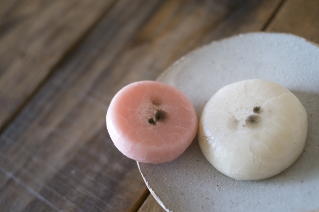 餅のカビは危険？カビ毒の真実と安全な対処法