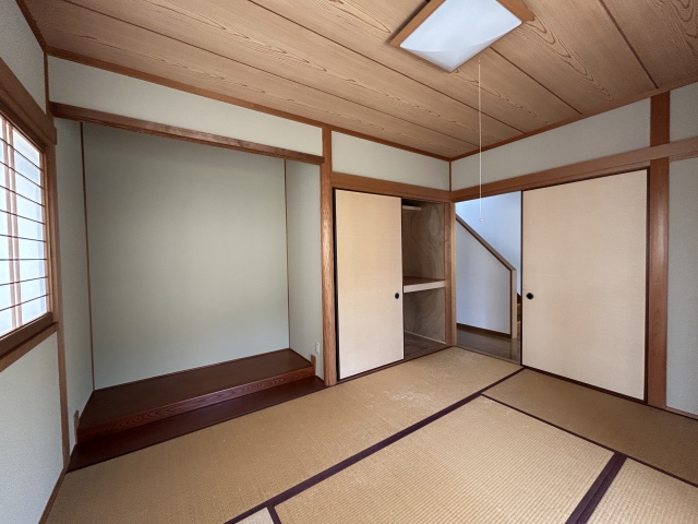 梅雨時期必見！畳のカビを防ぐための最強対策法