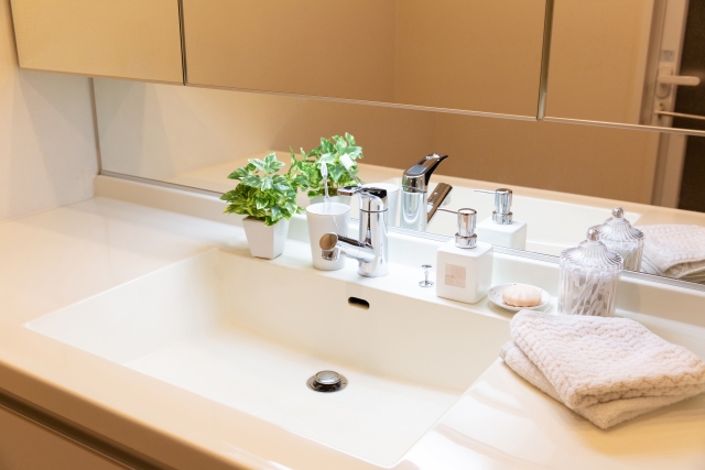 洗面台・排水口・床も！洗面所カビを防ぐ日常の工夫と習慣