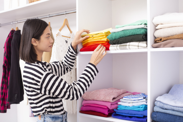 「大切な服を守る！衣替え前にやるべきカビ防止テクニック」